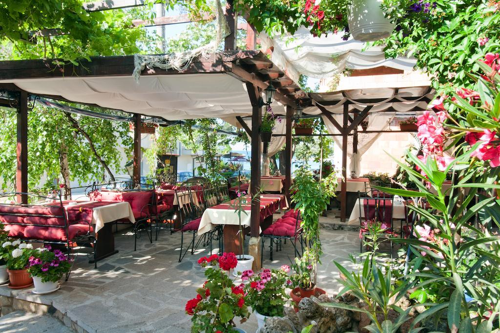 Vromos Guest House تشيرنوموريتس المظهر الخارجي الصورة